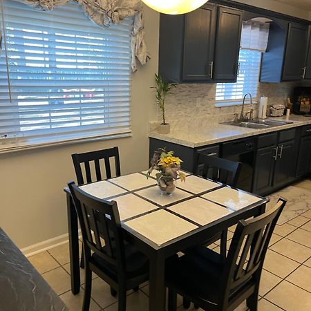 Jolly Accommodations & Suite-Sleeps 10 멤피스 외부 사진
